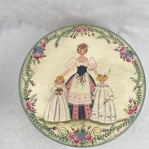 VTG 1990 Hand Painted Wood Hat Box 11.5” Victorian